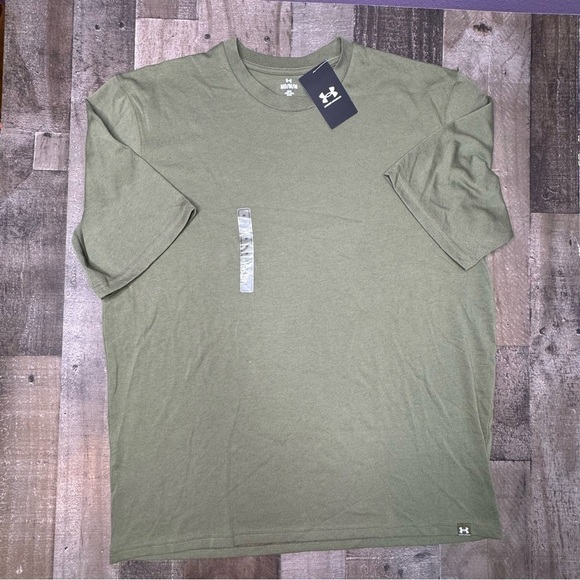 NWT Under Armour Playback Boxy Short Sleeve Tee Medium - Picture 8 of 8